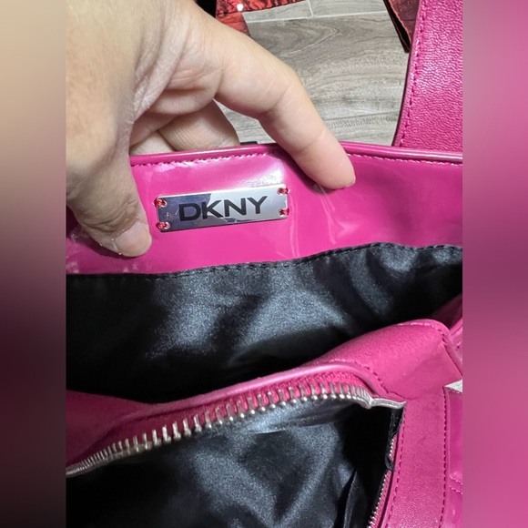 DKNY Pink Patent Leather Shoulder Bag - Picture 5 of 10